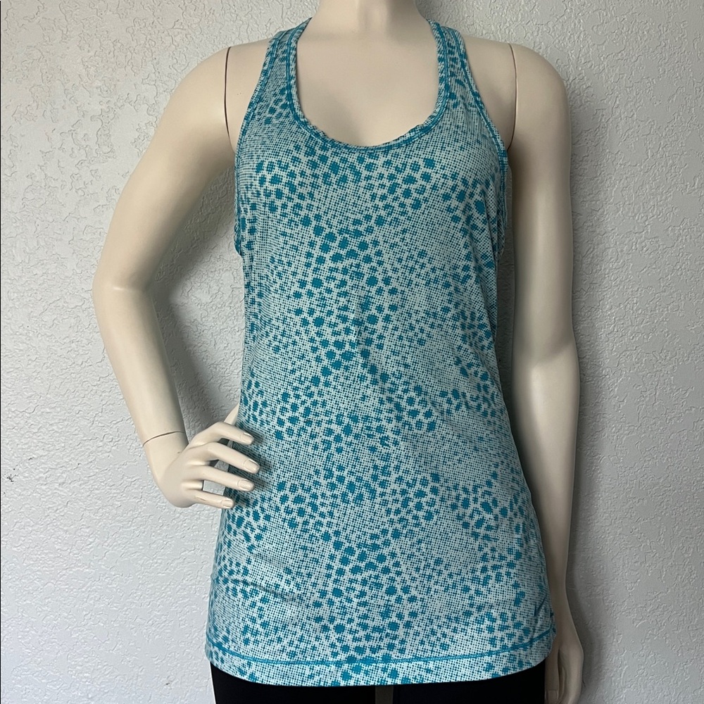 Nike Dri-Fit Blue Pattern Racerback Tank Top Women’s Medium